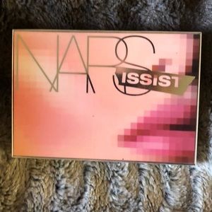 NARS highlight blush pallet